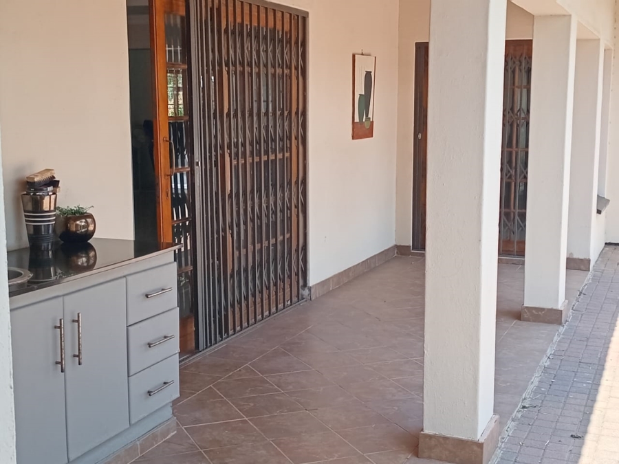 4 Bedroom Property for Sale in Jan Cillierspark Free State